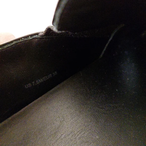 Vince Women's Black Pointy Toe Slip-On Sneakers Size 7.5 - Picture 9 of 9